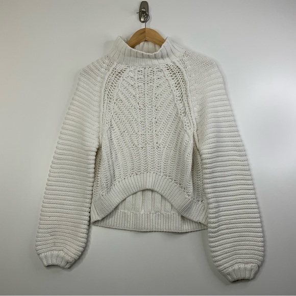 Free People Sweaters - Free People Sweetheart Sweater Off White. Size XS. Mock Neck Ballon Sleeves.
